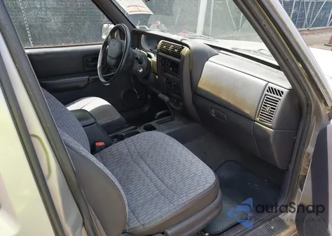 2000 Jeep Cherokee Sport z USA, uszkodzony, nr VIN 1J4FF48S5YL138739